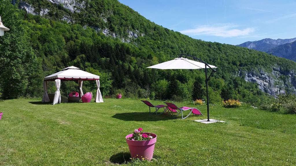 Hotel La Maison Sur Les Nuages Saint-Christophe  Exterior foto