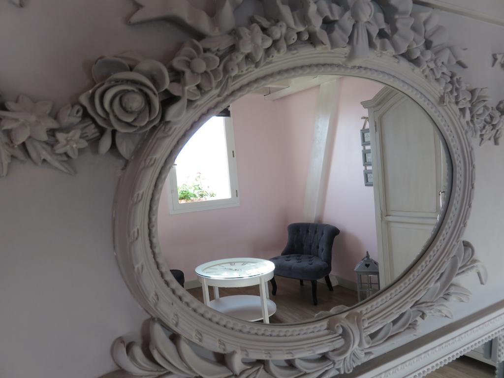 Hotel La Maison Sur Les Nuages Saint-Christophe  Zimmer foto