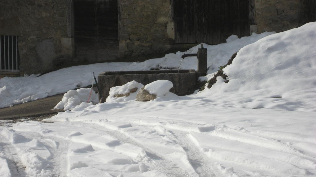 Hotel La Maison Sur Les Nuages Saint-Christophe  Exterior foto